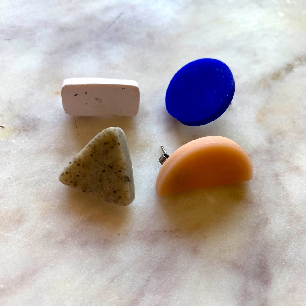 Mixed set of studs